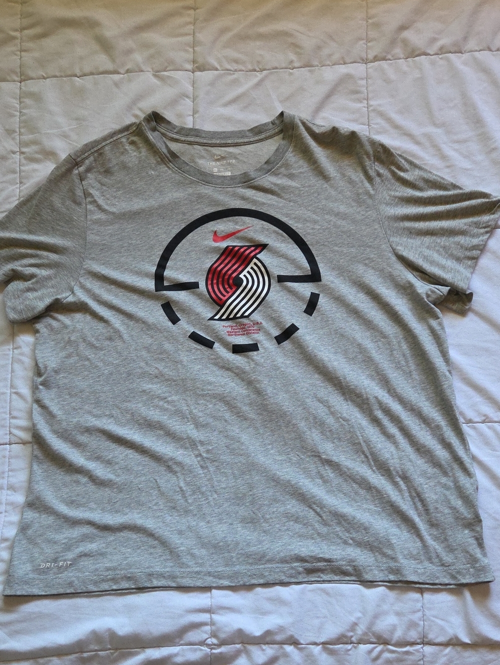Nike Gray Short-Sleeve Trail Blazers Logo Tee